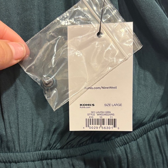 Nine West Elegant Dark Green Blouse - Picture 2 of 4